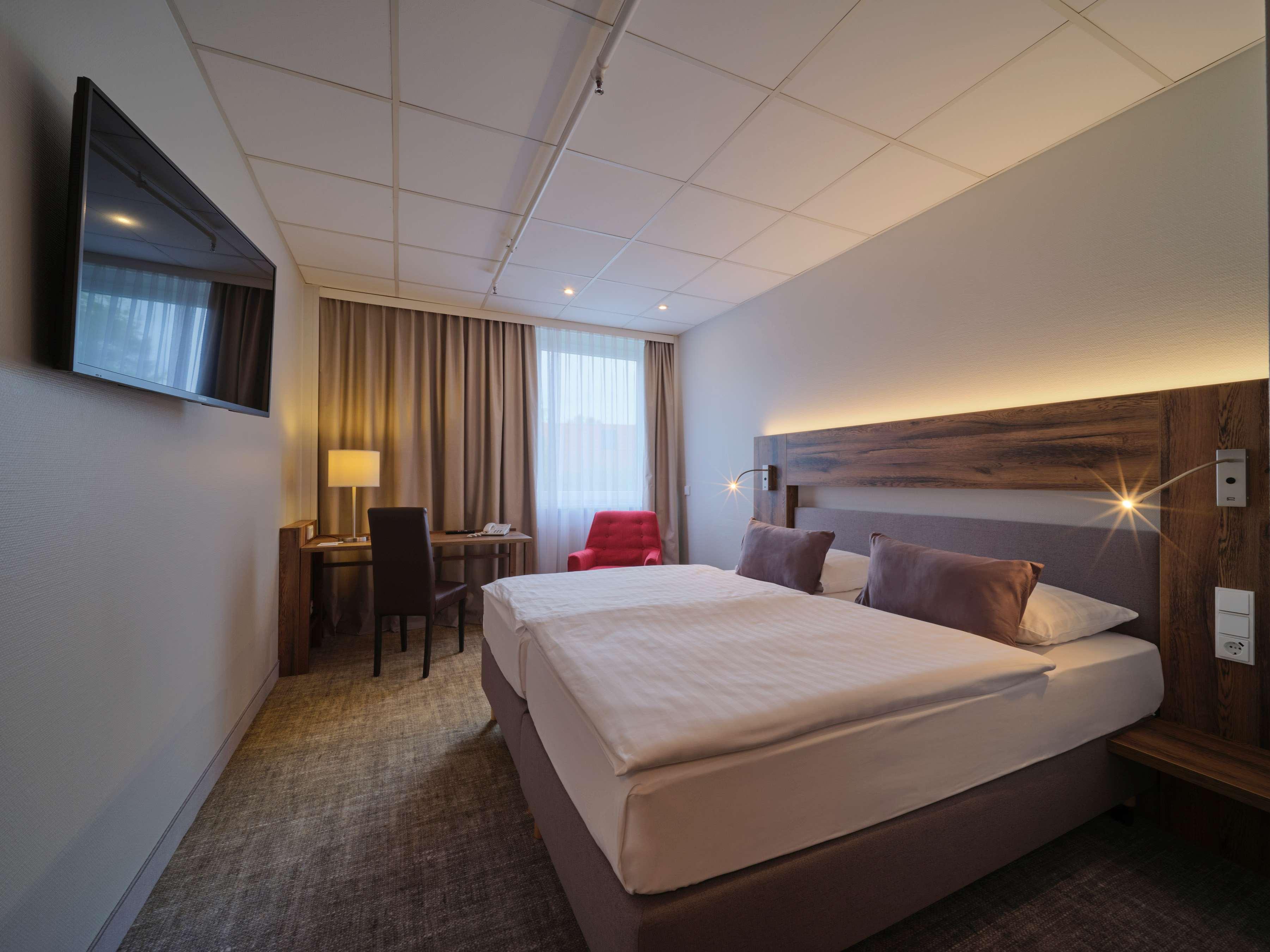 Best Western Hotel Prisma Ноймюнстер Екстер'єр фото
