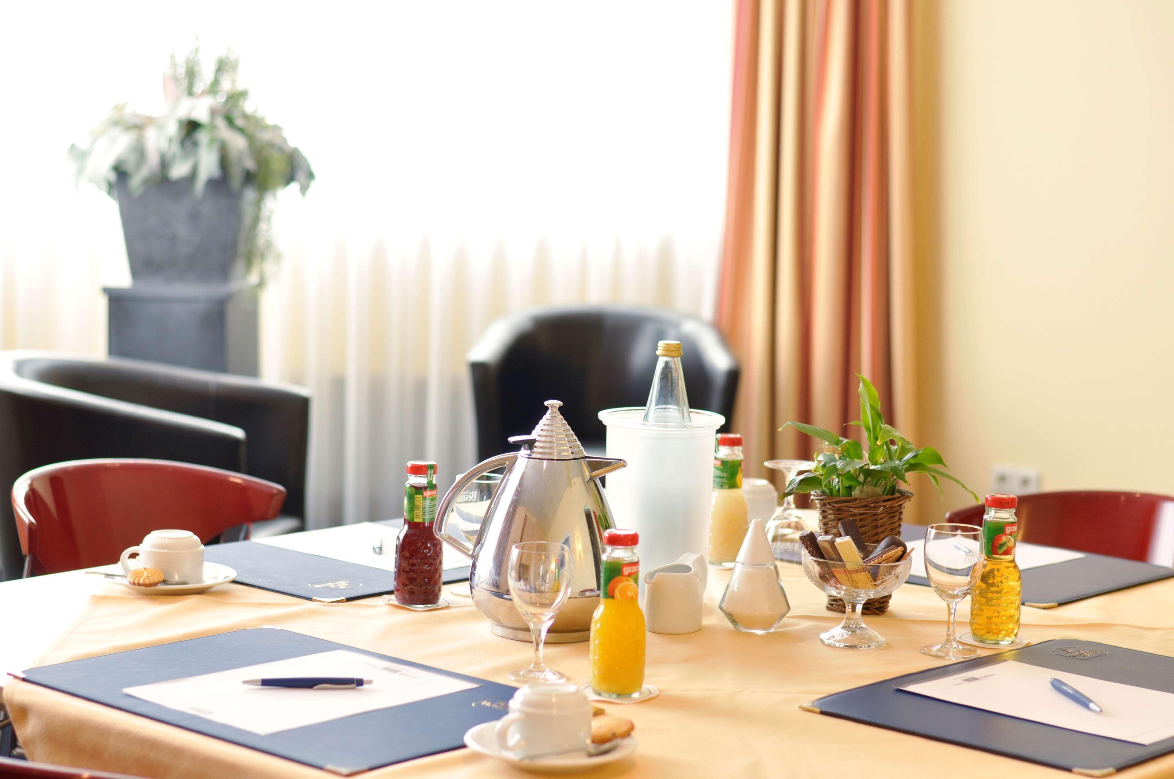 Best Western Hotel Prisma Ноймюнстер Екстер'єр фото