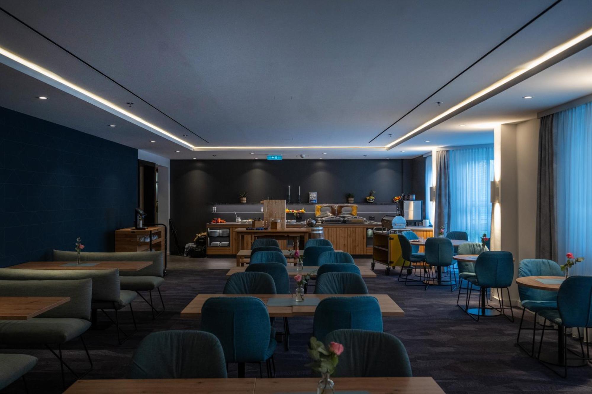 Best Western Hotel Prisma Ноймюнстер Екстер'єр фото
